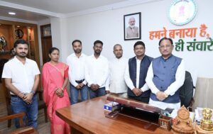 सोनहत विकास कार्यों को लेकर मुख्यमंत्री विष्णुदेव साय से भाजपा प्रतिनिधिमंडल की मुलाकात